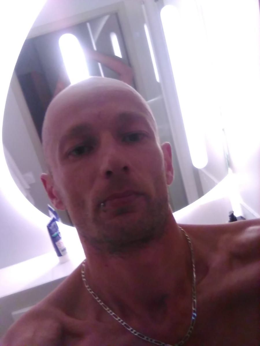 Profil von Liron
